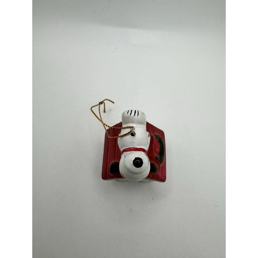 1966 Snoopy Ornament - Snoopy In Doghouse - Peanuts